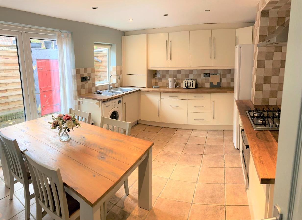 הוילה Lovely Victorian House Near Liverpool Centre מראה חיצוני תמונה